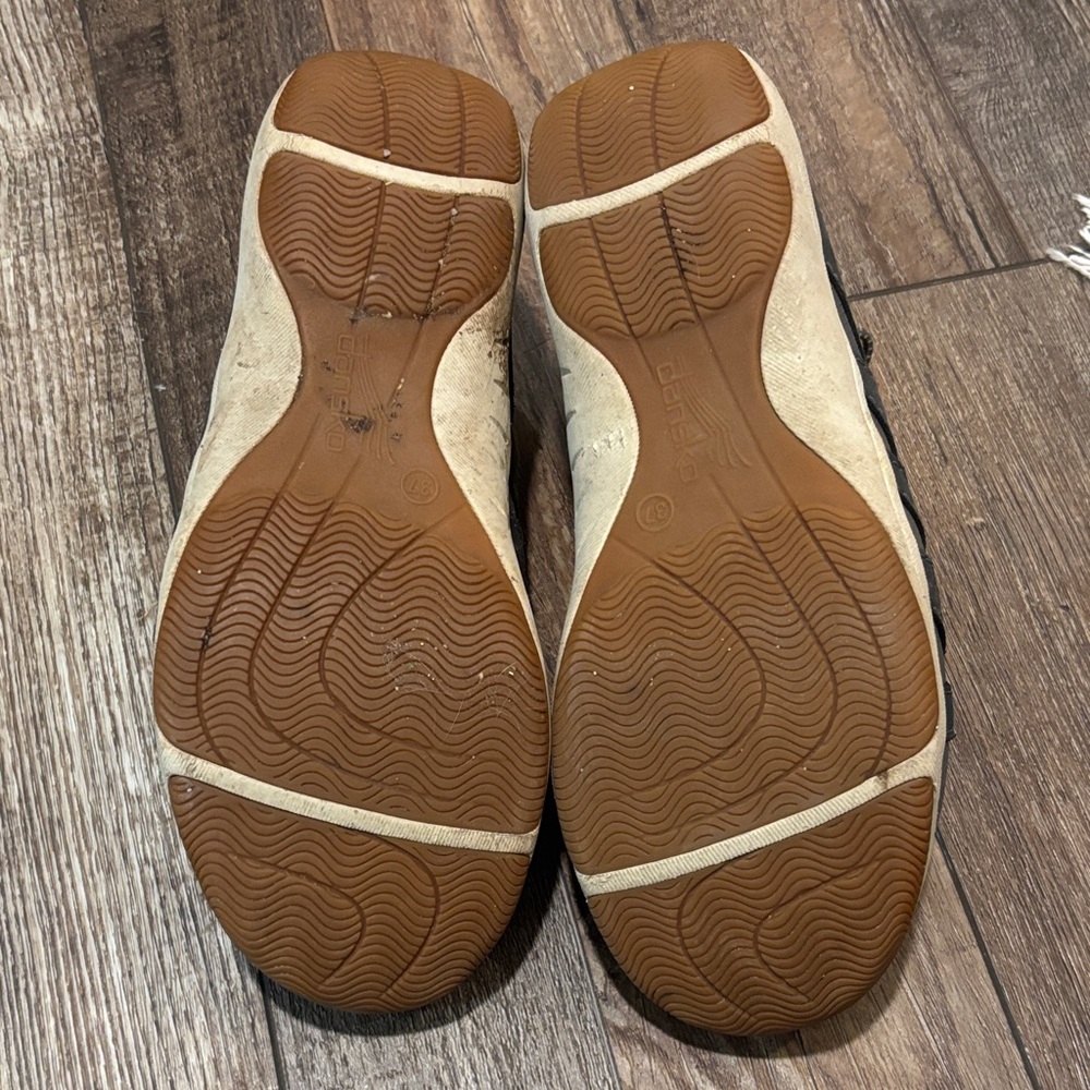 Last call, July garage sale: Dansko Harlie Gray Sneakers - Picture 3 of 4